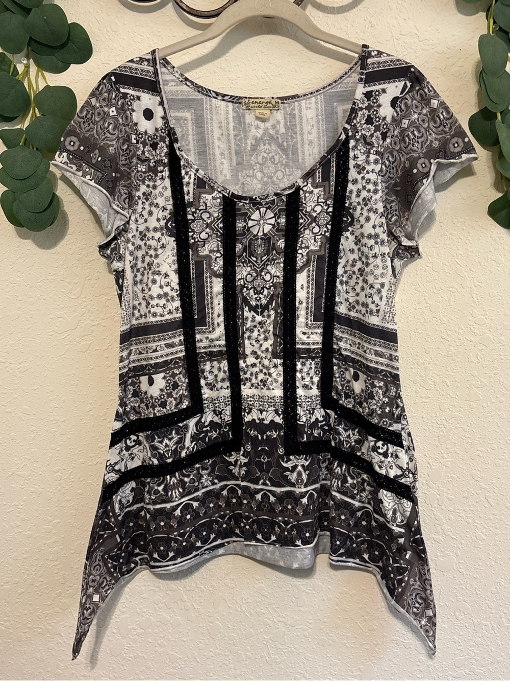 Y2K Boho/Whimsigoth Paisley Crochet Asymmetrical Top✨